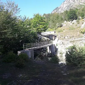 Arben Selimaj Gasthuis Bajram Curri